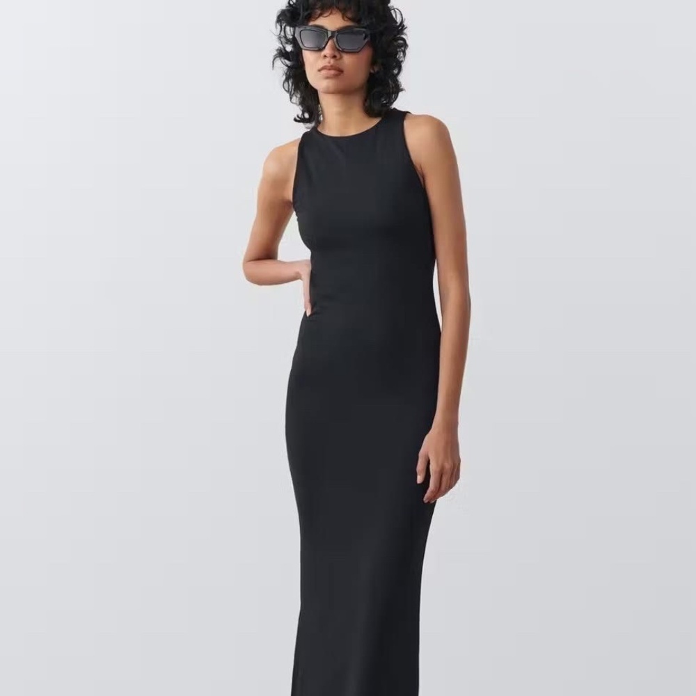 NWOT SKIMS Smooth Lounge Crew neck Sleeveless Dress